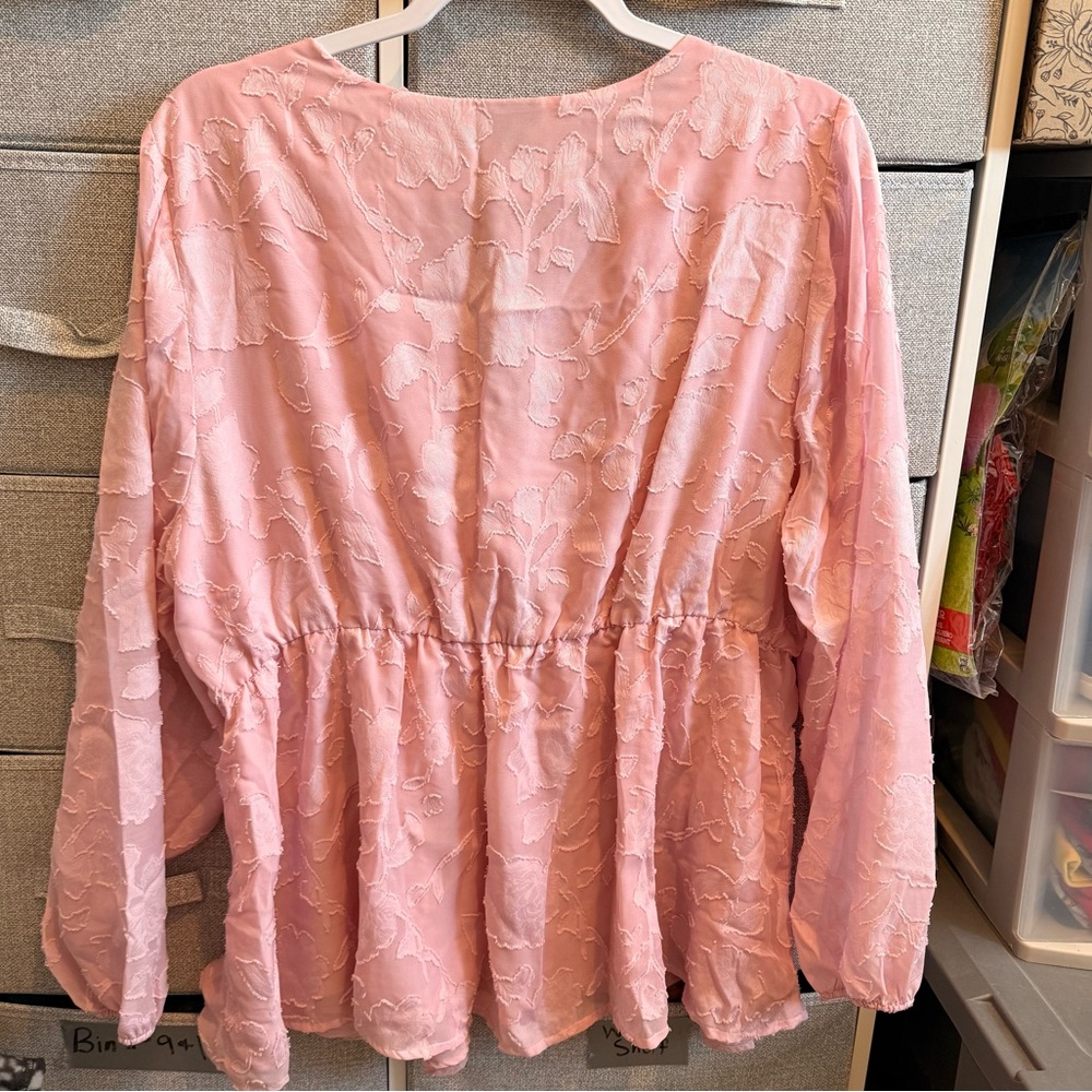 Torrid blouse size 1 - Picture 2 of 6
